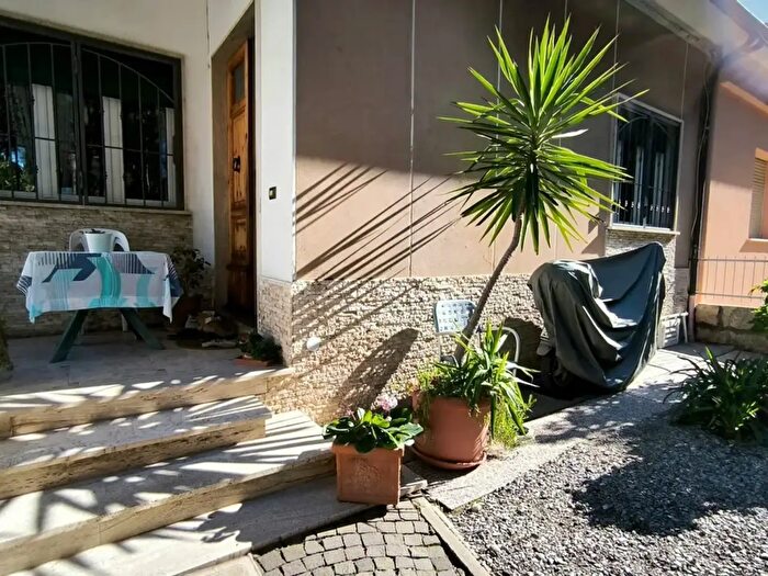 Casa con 7 locali in vendita in Via delle Colacchie, Follonica