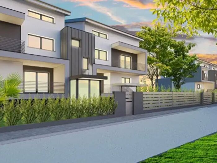 Appartamento con 5 locali in vendita in Via Enrico Fermi, Reggio Emilia