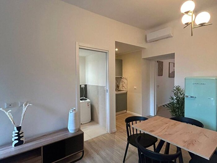 Appartamento bilocale in affitto in Via Riva di Trento, Corvetto, Milano