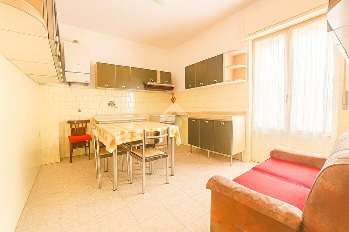 Appartamento trilocale in vendita in Via Attilio Tibollo, Foggia