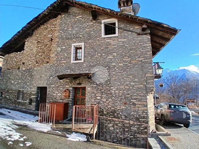 Appartamento trilocale in vendita in Localita Rumiod Dessous, Saint Pierre