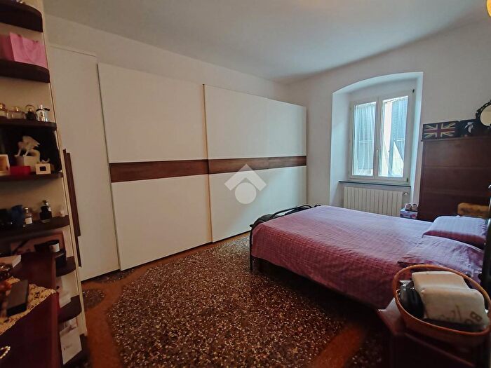 Appartamento con 6 locali in vendita in Via Walter Fillak, Genova