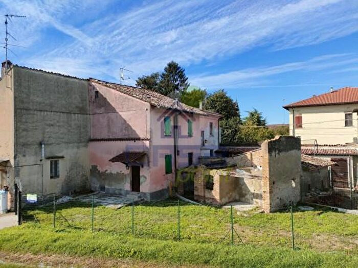 Casa con 5 locali in vendita in Via Parco dOglio, Piadena Drizzona