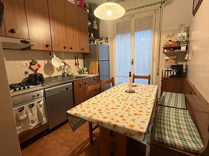 Appartamento trilocale in affitto in Via di Novoli, Firenze