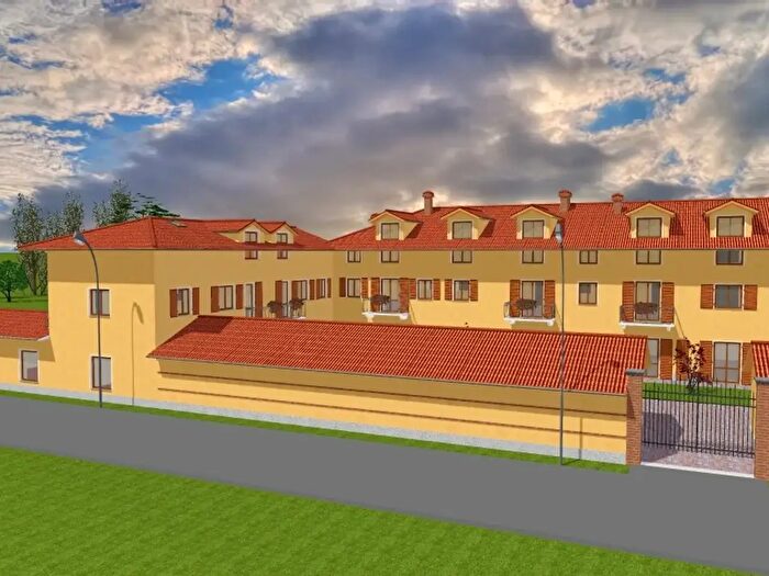 Appartamento trilocale in vendita in Via San Giovanni, San Benigno Canavese