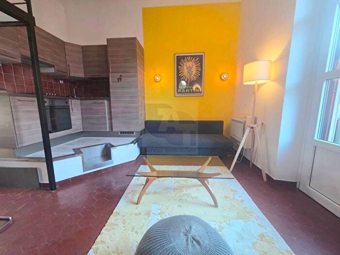 Appartamento monolocale in affitto in Alzaia Naviglio Grande, Navigli Darsena, Milano