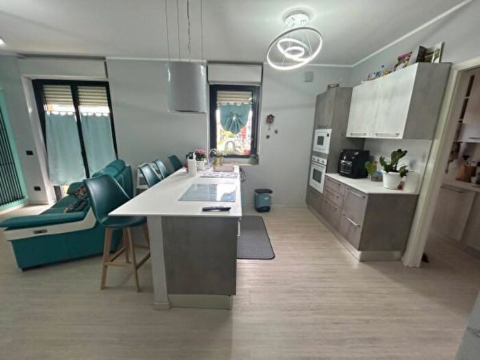 Appartamento con 6 locali in vendita in Piazza Vittorio Bellotti, Alessandria