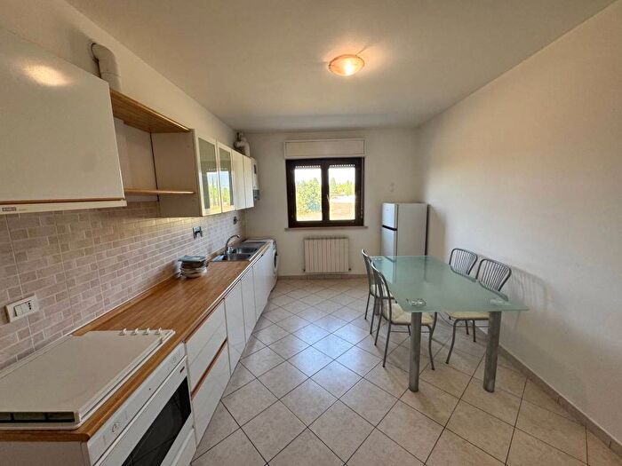 Appartamento trilocale in affitto in Via Giovanni Amendola, Bastia Umbra