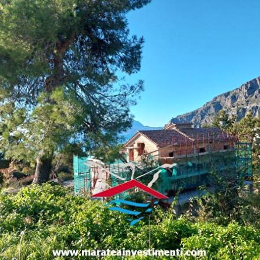 Casa con 6 locali in vendita in Via Canonica, Maratea