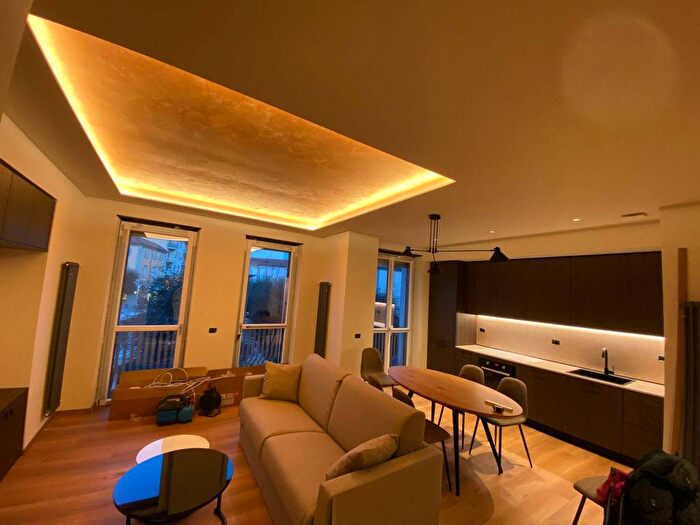 Appartamento trilocale in affitto in Centro, Alba