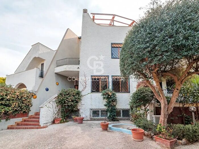 Casa con 11 locali in vendita in Via degli Scipioni, Santa Marinella