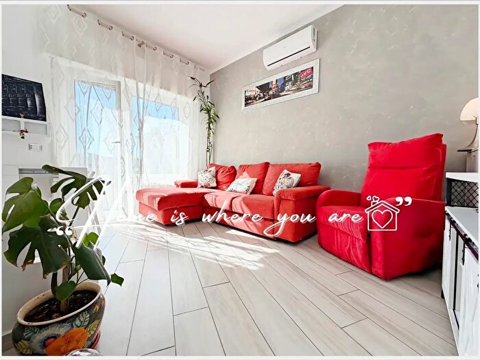 Appartamento quadrilocale in vendita in Via Giglioli, Genova