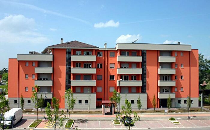 Appartamento trilocale in affitto in Via Giosuè Carducci, Granarolo dell'Emilia