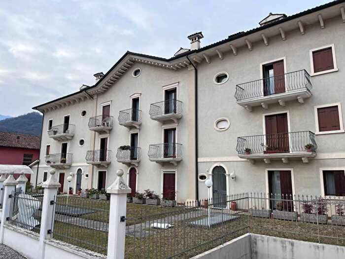 Appartamento bilocale in affitto in Via Ruetta, Centro, Valdagno