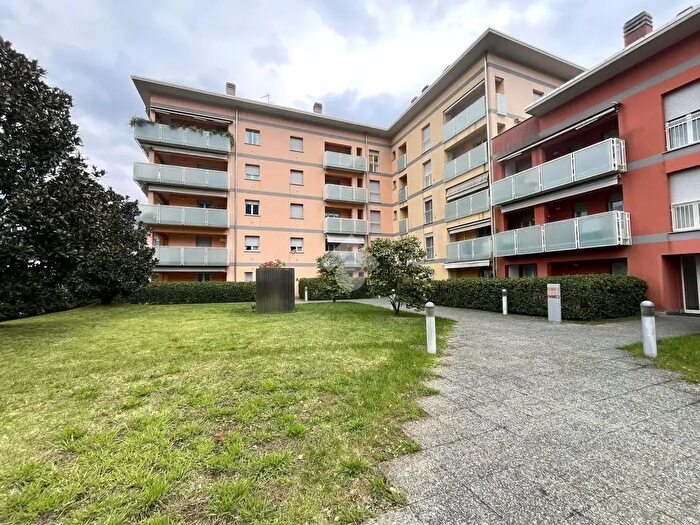 Appartamento bilocale in vendita in Via Antonio Rosmini, Lecco