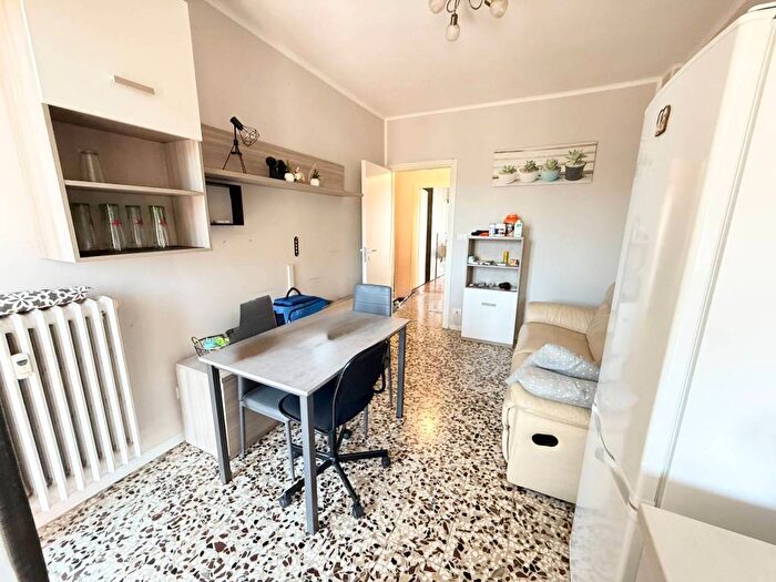Appartamento bilocale in affitto in Via Barletta, Santa Rita, Torino