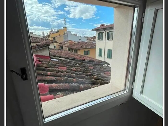 Appartamento bilocale in affitto in Via Ghibellina, Firenze