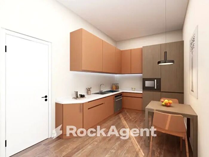 Casa con 5 locali in vendita in Via XXV Aprile, Mede