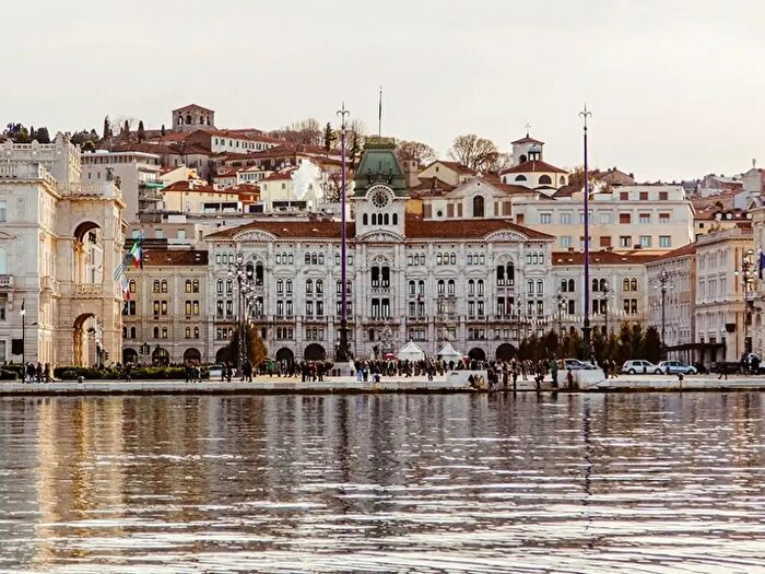 Appartamento in vendita in Trieste