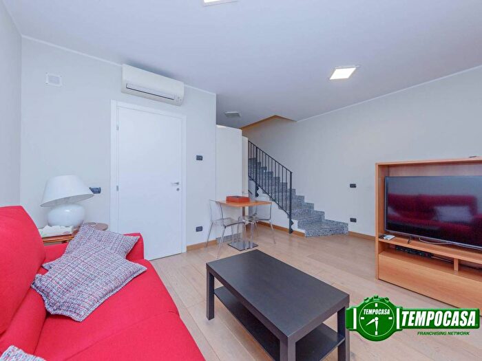 Appartamento bilocale in affitto in Via Ambrogio Figino, Certosa, Milano