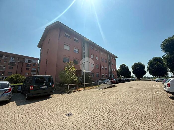 Appartamento trilocale in vendita in Via Castagnole, Carmagnola