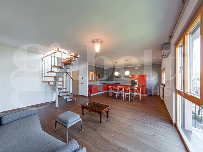 Appartamento quadrilocale in vendita in Via Monza, Gessate