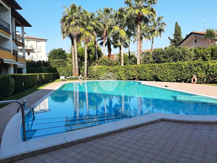 Appartamento bilocale in affitto in Via Alessandro Manzoni, Toscolano Maderno