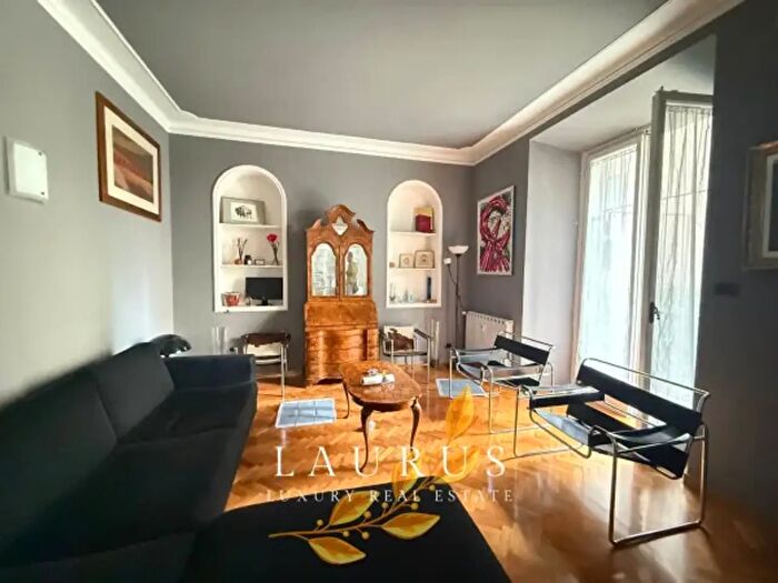 Appartamento con 6 locali in vendita in Viale Giacomo Matteotti, Firenze
