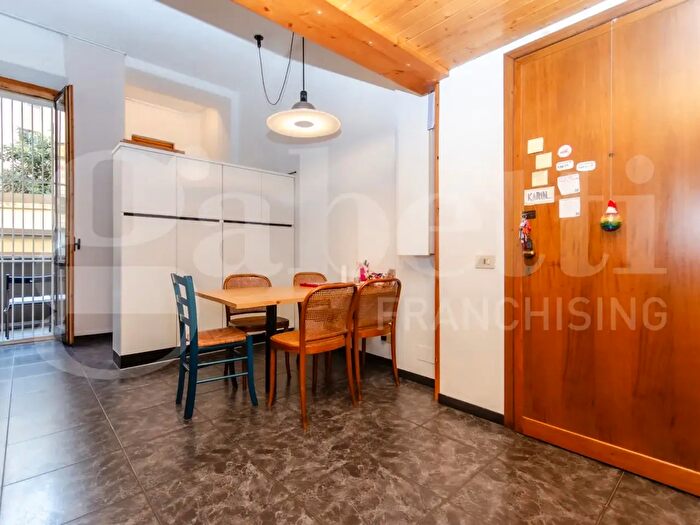 Appartamento bilocale in vendita in Via Valvassori Peroni, Milano