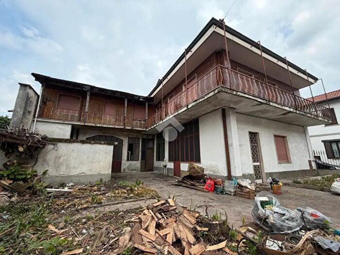 Casa con 5 locali in vendita in Via Carducci, Seregno