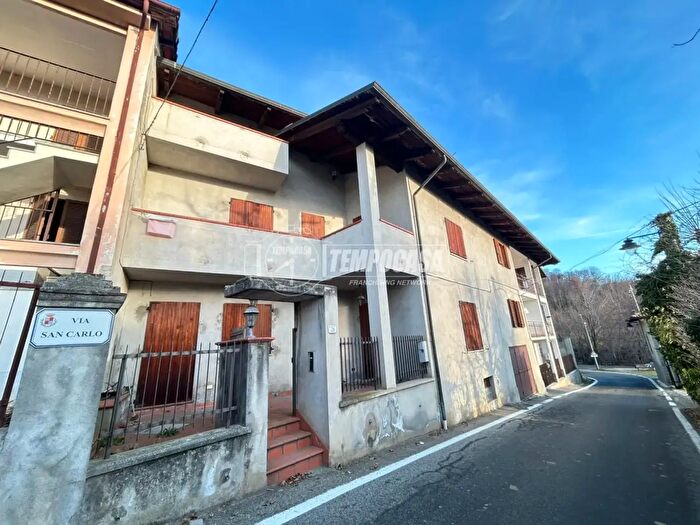 Appartamento con 5 locali in vendita in Via San Carlo, Borgiallo