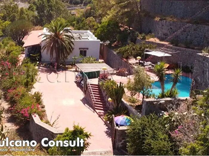 Casa con 6 locali in vendita in Località Porticello, Lipari
