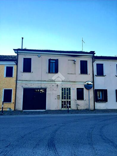 Casa con 5 locali in vendita in Via Olmo, Tribano