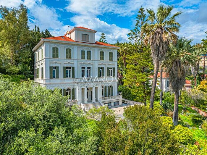 Casa quadrilocale in vendita in Sanremo