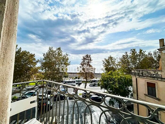Appartamento trilocale in vendita in Via Tezzano, Catania