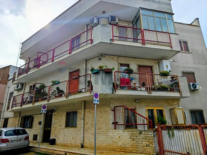 Appartamento trilocale in vendita in Via Amatulli Pasquale, Bitetto