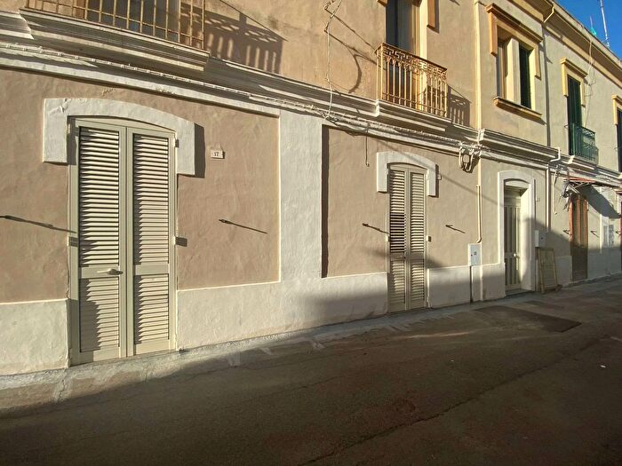 Appartamento bilocale in vendita in Via Corsica, Casarano