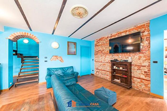 Case in Vendita e in Affitto - 3