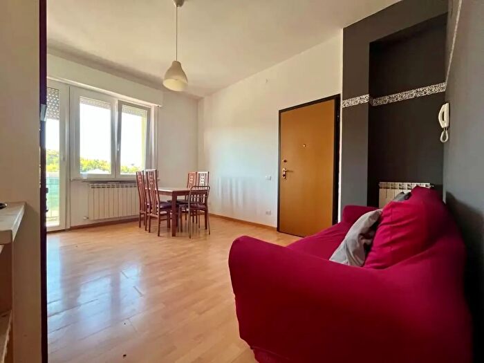 Appartamento trilocale in vendita in Via Aspio Terme, Camerano