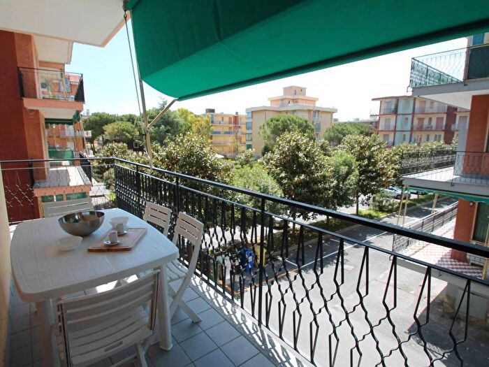 Appartamento bilocale in affitto in Corso Leonardo da Vinci, Borghetto Santo Spirito