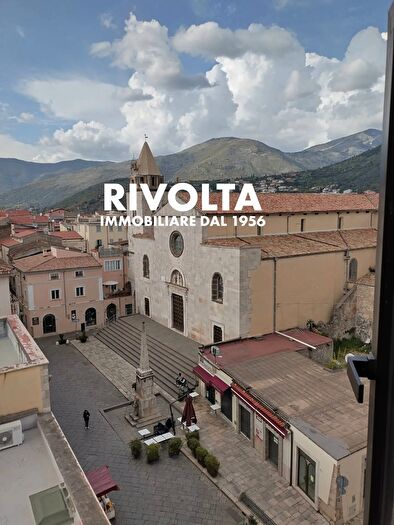 Appartamento con 5 locali in vendita in Corso Appio Claudio, Fondi