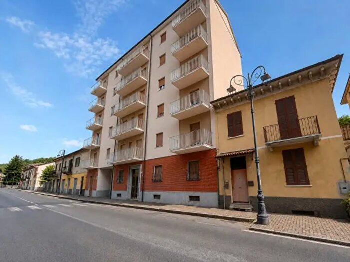 Appartamento trilocale in vendita in Via Nizza, Acqui Terme