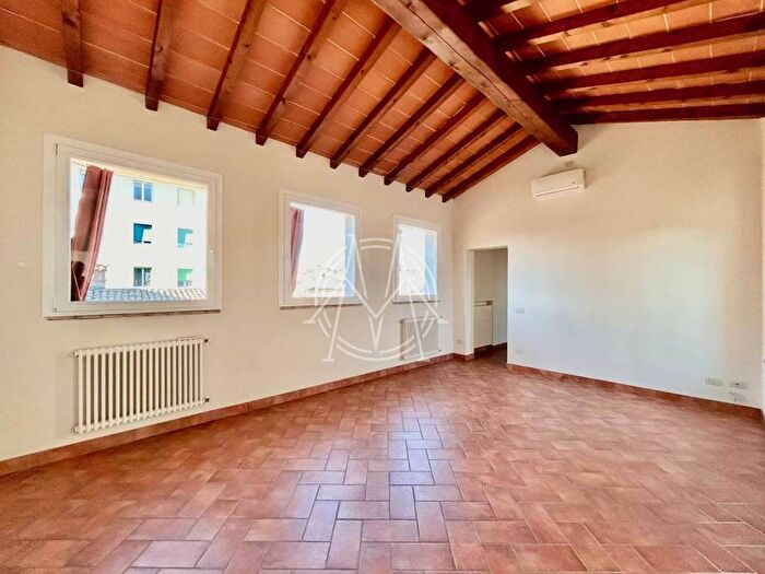 Appartamento trilocale in affitto in Centro Storico, Parma