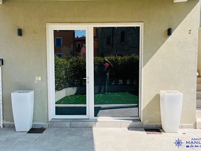 Appartamento monolocale in affitto in Via Martiri della Patria, Centro, San Felice del Benaco