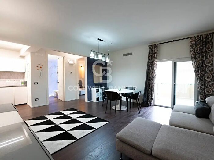 Appartamento con 5 locali in vendita in Via Benedetto Cellini, Comiso