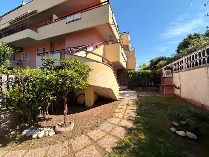 Appartamento bilocale in vendita in Viale Onda Marina, Anzio