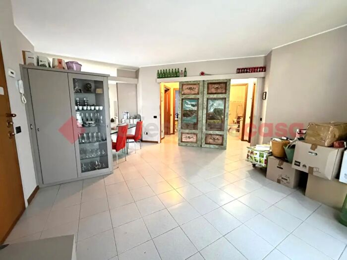 Appartamento trilocale in vendita in Via Treves, Trezzano Sul Naviglio