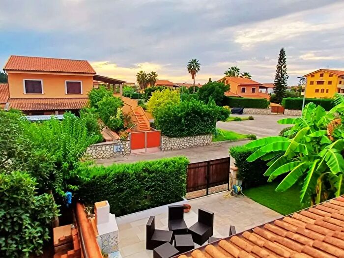 Casa trilocale in vendita in Villaggio Le Vaselle, Fuscaldo