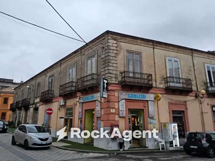 Casa con 6 locali in vendita in Via Roma, Cittanova