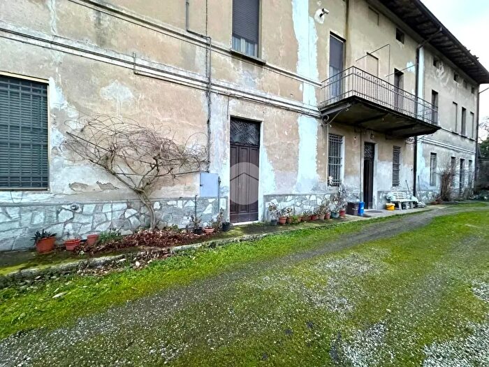 Casa con 7 locali in vendita in Vicolo Venezia, Manerbio